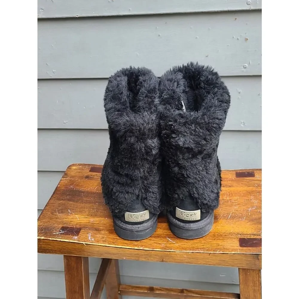 UGG Australia Black Patten Suede Shearling Boots size 8